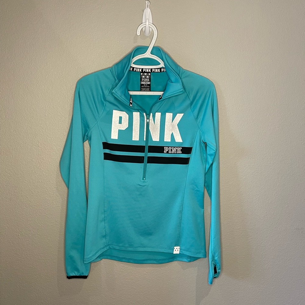 PINK Size XS Mint Green Top